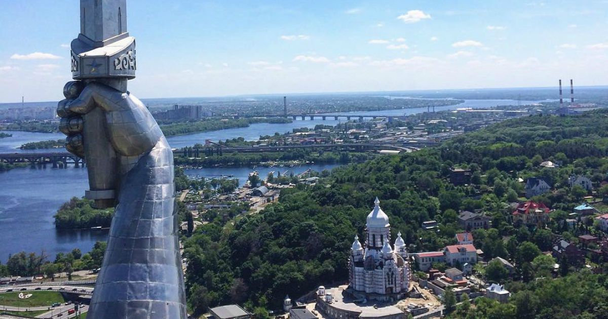 В кинотеатрах Польши перед сеансами будут крутить проморолики об Украине