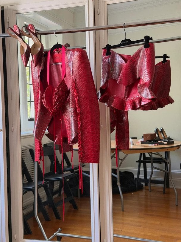 Стиліст показав образ Марго Роббі / фото: Andrew Mukamal