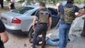 Похищали и терроризировали предпринимателей в Одессе: СБУ задержала еще двоих участников банды "Лоту Гули"