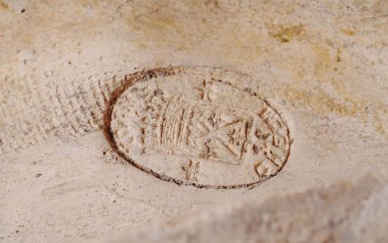Археологи Луцька показали знахідки, які виявили в нововідкритих підземеллях башти Чарторийських (фото)