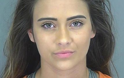 В США подростковую королеву красоты арестовали за подделки записок от врача
