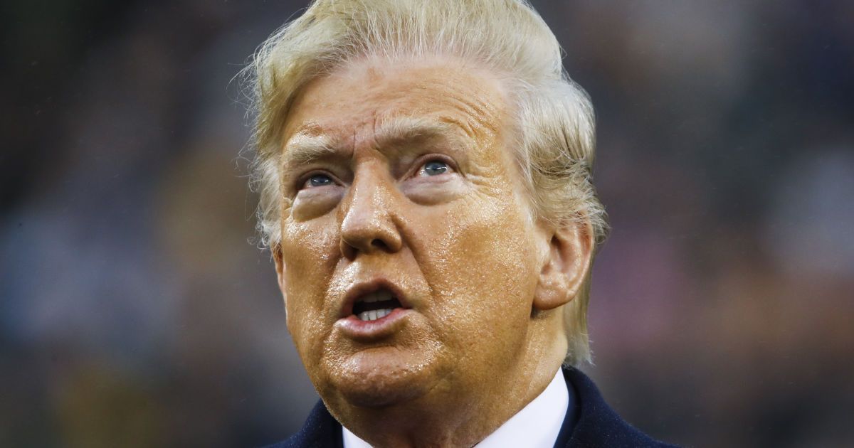 Після 100 тисяч заражень коронавірусом Трамп роздумує над карантином у окремих штатах
