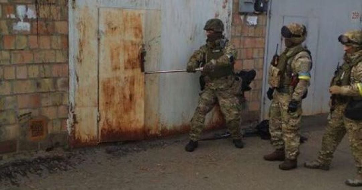 Правоохоронці вилучили арсенал зброї в киянина, пов’язаного з Семенченком - Шкіряк
