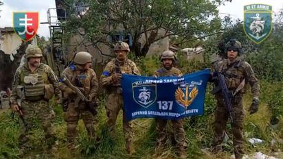 Морпіхи показали відео, як звільняли Макарівку на Донеччині