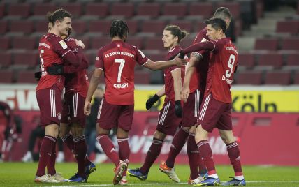 "Бавария" уничтожила аутсайдера Бундеслиги и продолжила лидерство в чемпионате