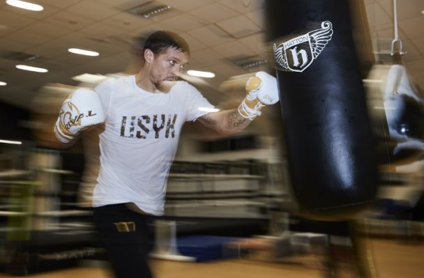 photos by Mark Robinson / © boxingscene.com