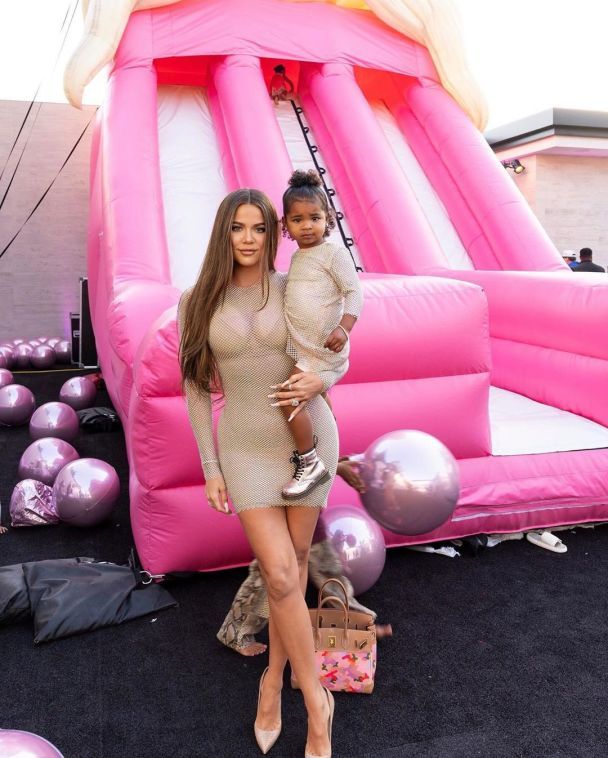  / © instagram.com/khloekardashian