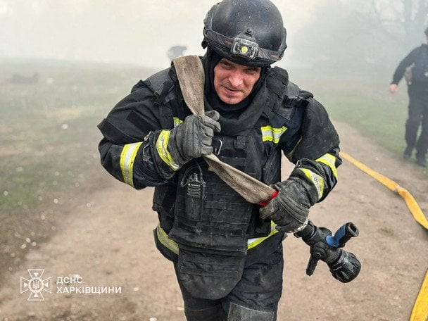 Пожежа у Великому Бурлуку  / © ДСНС