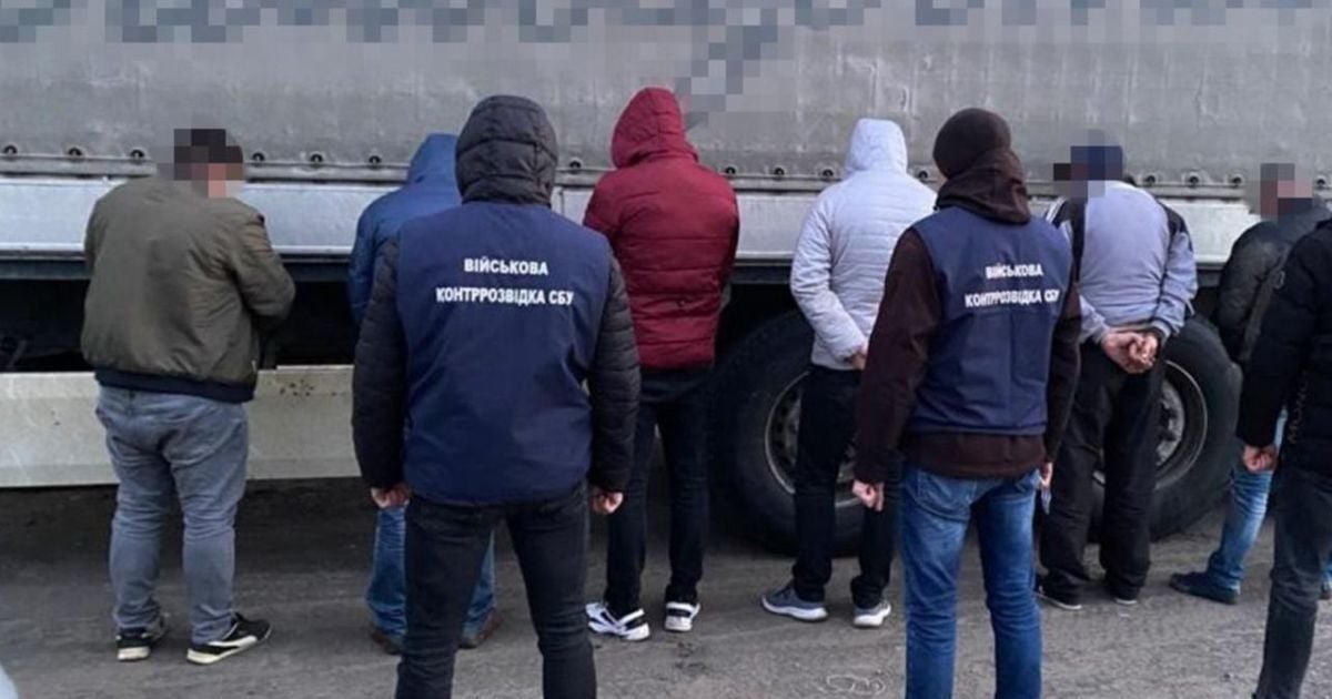 Голова військово-лікарської комісії та адвокат організували схеми ухилення від мобілізації – СБУ