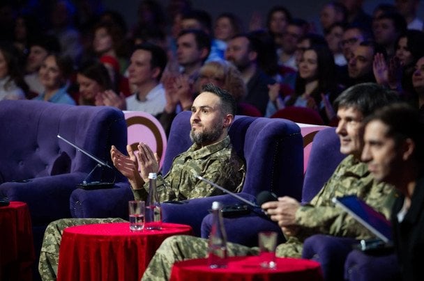 Ігор Ласточкін на «Лізі сміху» / © ТЕТ