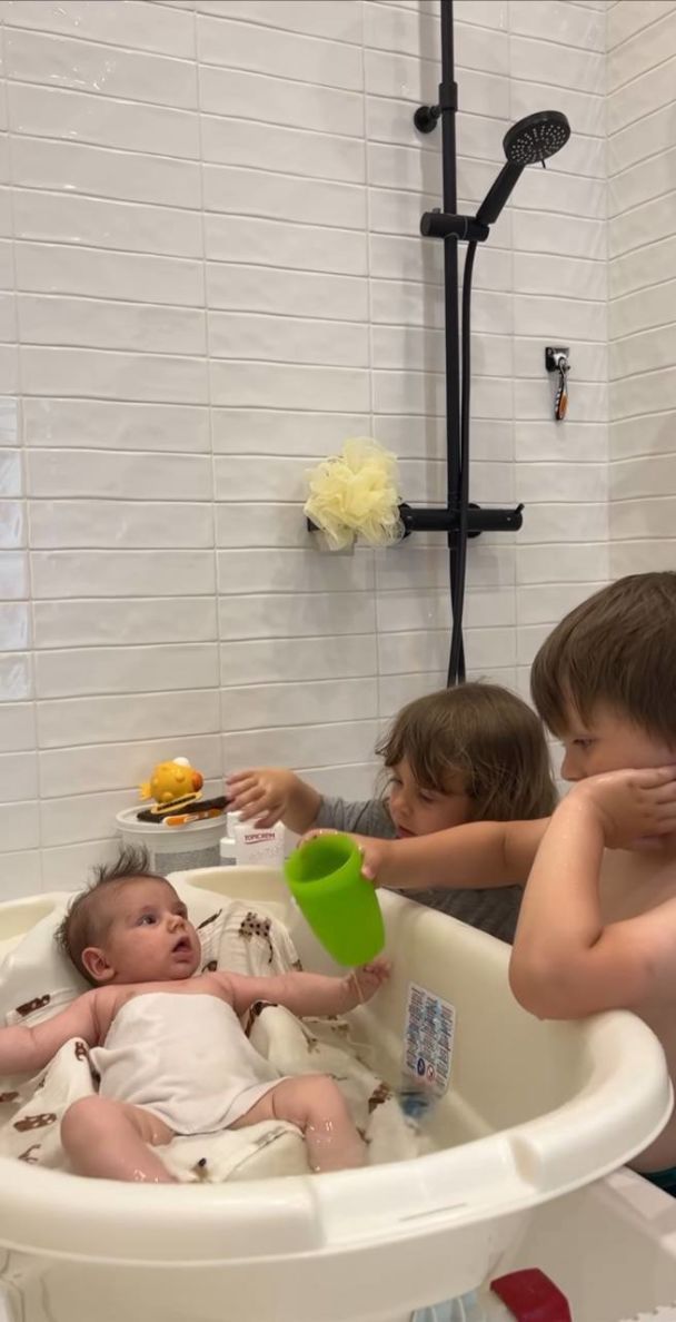 Світлана Тарабарова з родиною / © instagram.com/tarabarova