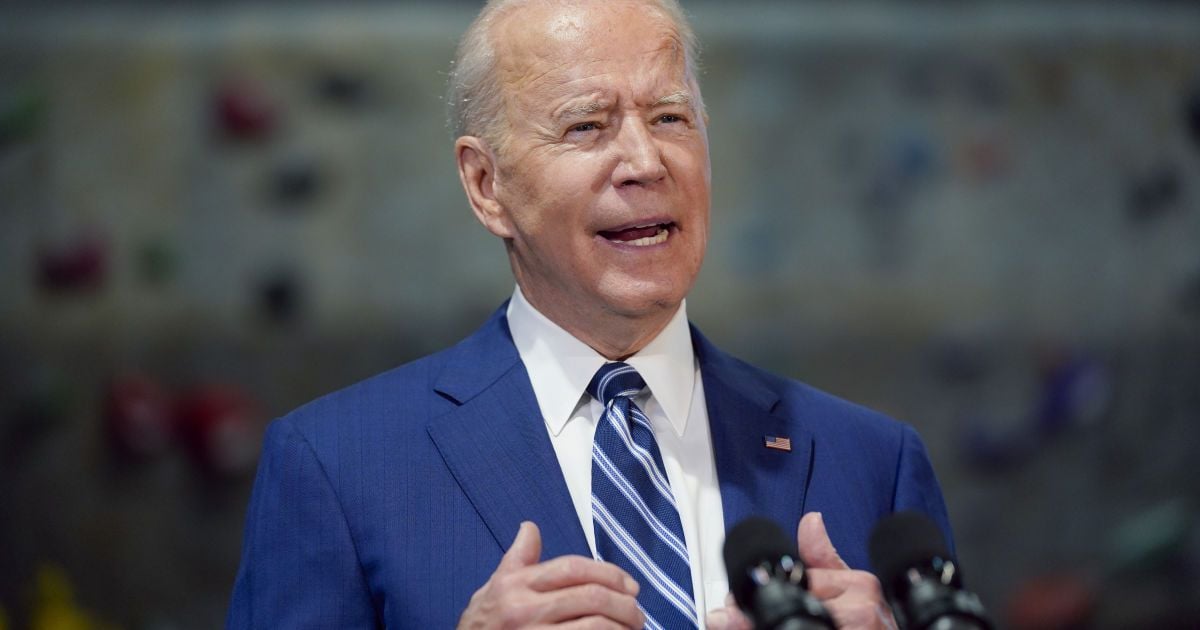 Байден не зустрінеться з Путіним, поки не поговорить із Зеленським