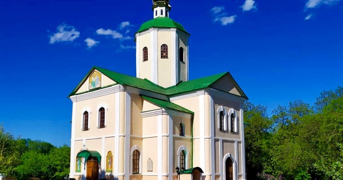 Троїцький Мотронинський жіночий монастир instagram.com_midnight_cherkassy