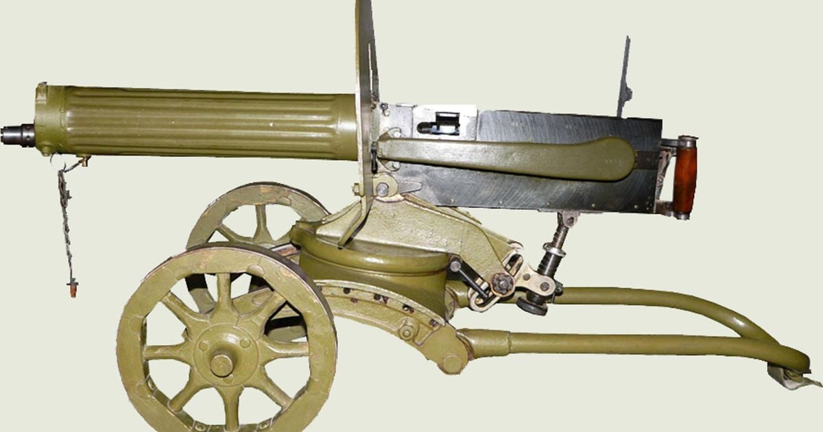 Військові захищають Луганське раритетним кулеметом "Максим"