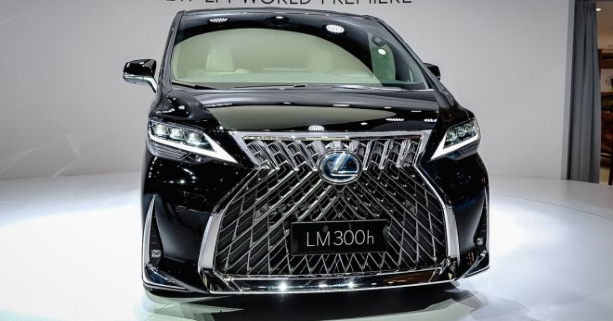 Lexus LM 350_2 / © AutoIndustriya