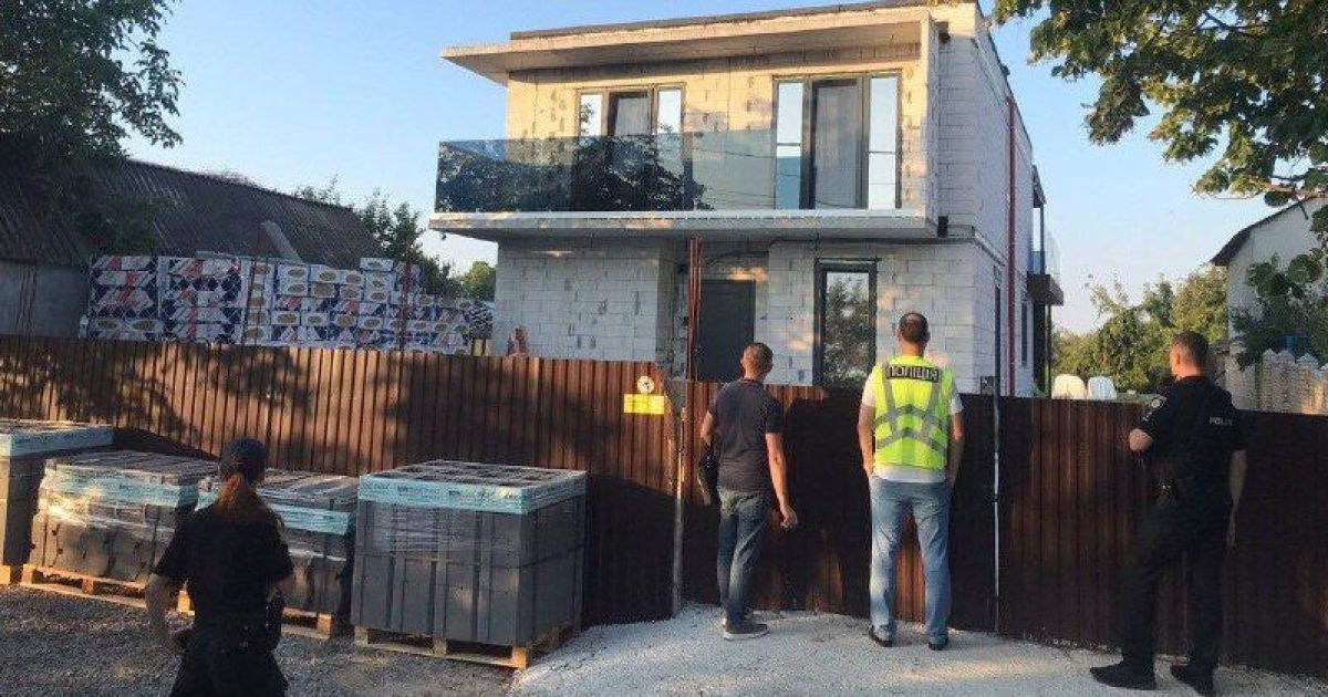 Раскрыта схема незаконного снятия мужчин с военного учета