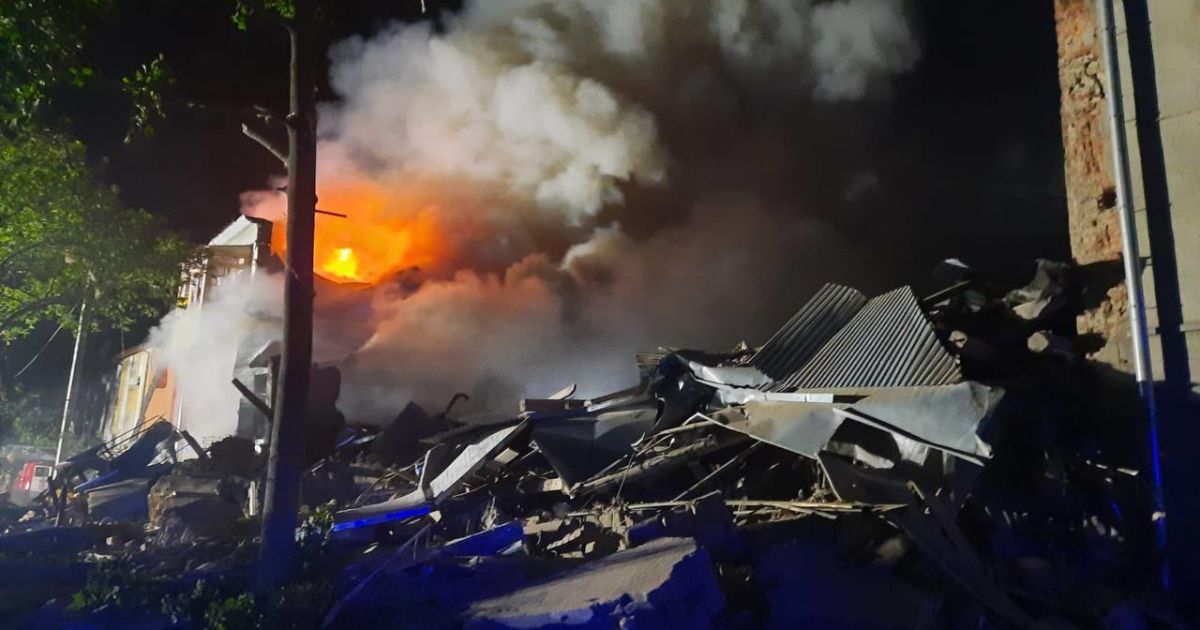 Ракетний терор мирних мешканців Харкова та американська віза для Лаврова: головні новини ночі 18 серпня