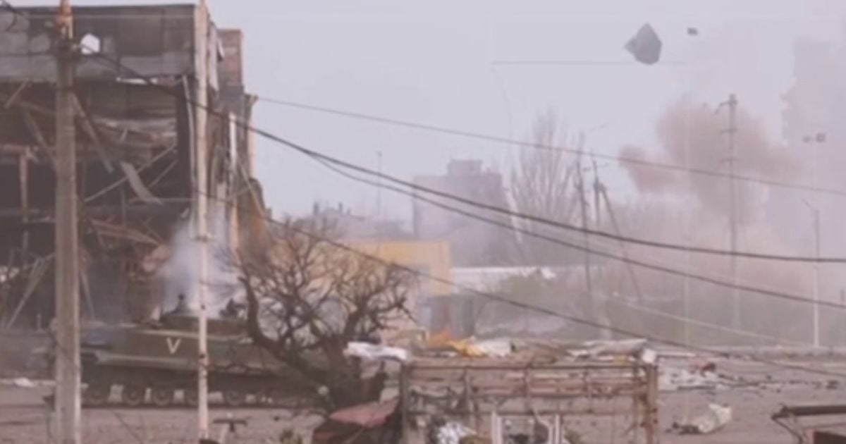 З території "Азовсталі" змогли вивести 20 поранених цивільних: вони мають потрапити у Запоріжжя