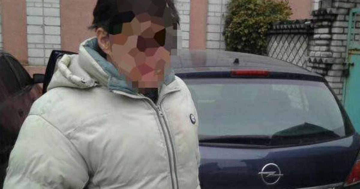 Третий протокол за год: на Киевщине патрульные остановили пьяною суддю за рулем