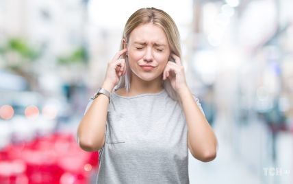 Тинітус: чому дзвенить у вухах і як це лікується