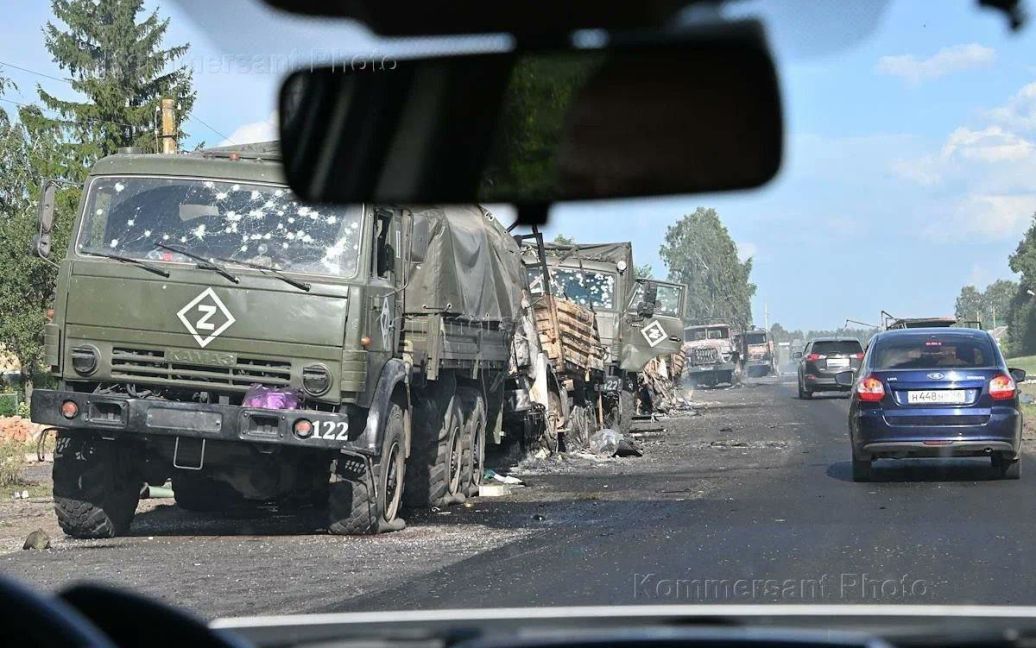 На фото видно розбиту техніку / © із соцмереж