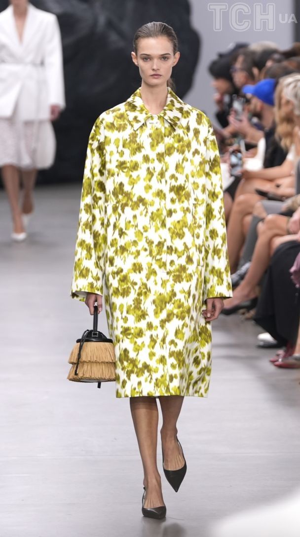 Показ коллекции прет-а-порте Michael Kors весна-лето 2025 / © Associated Press