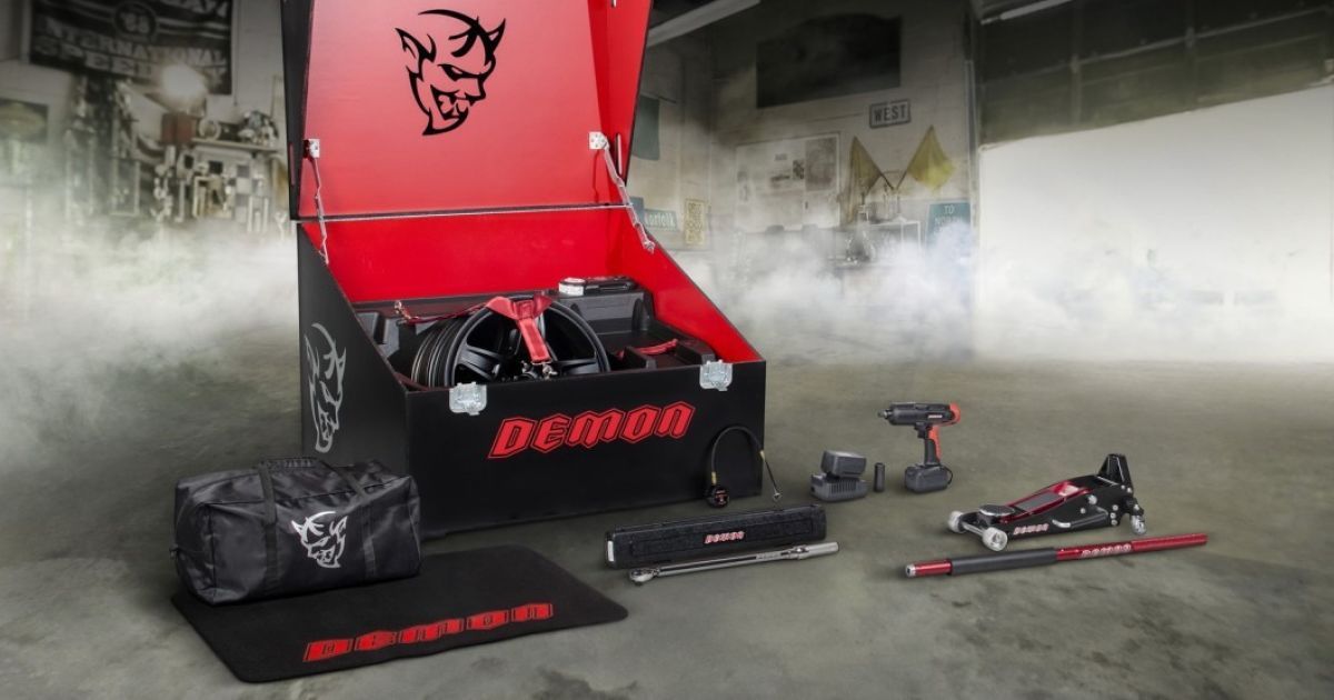 Dodge "открыл" ящик с инструментами для Challenger SRT Demon