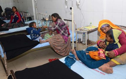 Прокидаються мокрими від поту і з температурою: в Індії діти вмирають від невідомої лихоманки