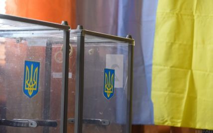 До семи лет заключения. В Киеве члены УИК подписали протоколы еще до завершения голосования