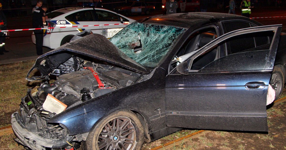 Нові подробиці ДТП в Одесі: світлофор не працював, водій BMW відомий за вуличними перегонами