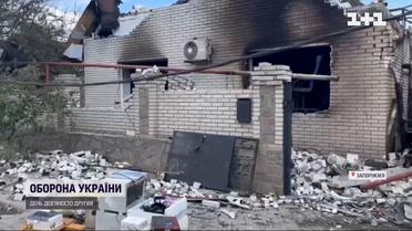 Потужна ракета прилетіла з моря до Запоріжжя: загинула людина, є поранені, розтрощені десятки будинків