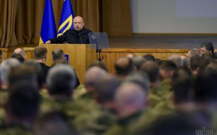 Турчинов заявил о перекрытии путей к оккупированному Донбассу силами полиции и Нацгвардии