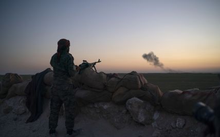 Наступ на останній анклав бойовиків "ІДІЛ" у Сирії уповільнився через цивільних