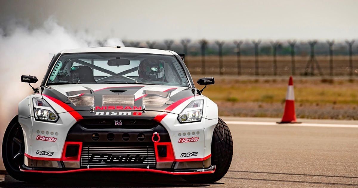 Японцы выпустили видео быстрейшего в мире дрифта на Nissan GT-R Nismo