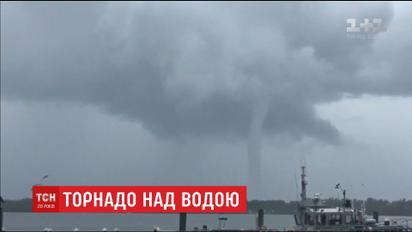 Ураган століття у США: Флоридою пронеслися 2 жахливих водяних торнадо