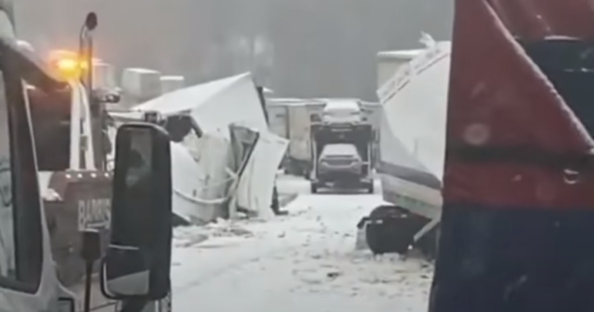 В США произошло массовое ДТП с участием 66 автомобилей: видео