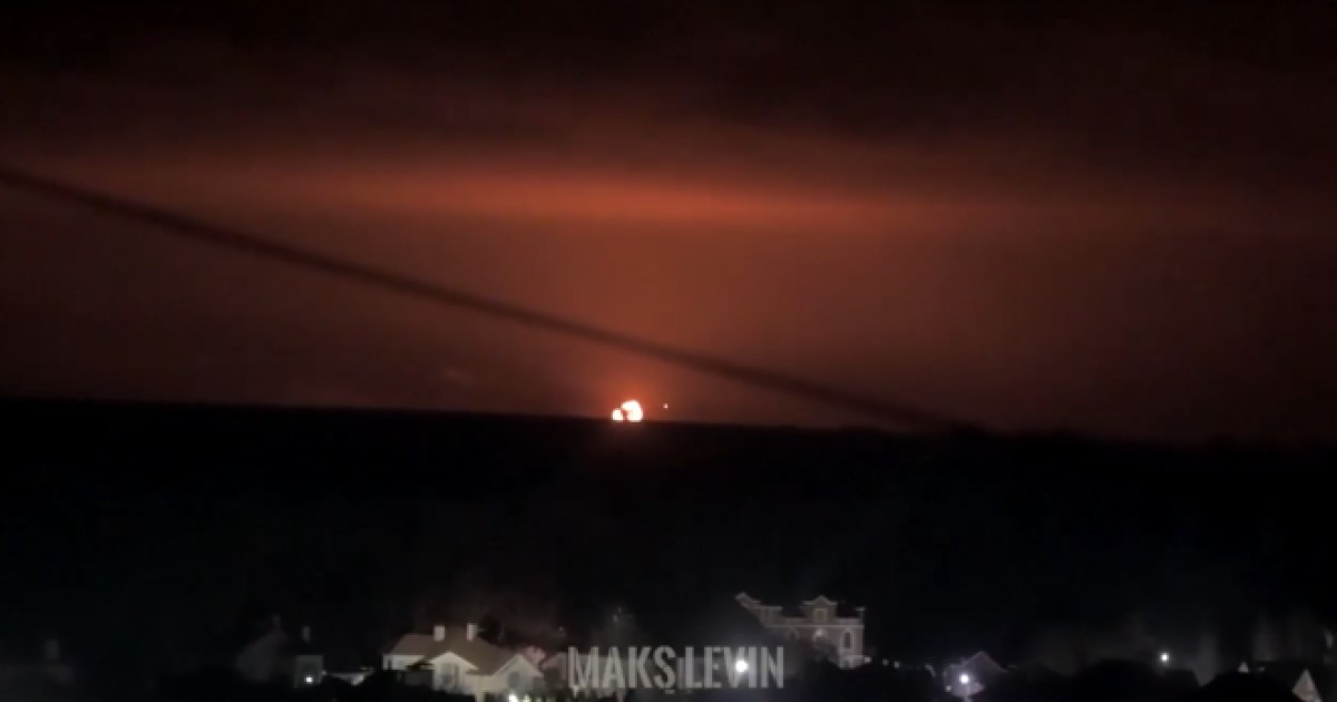 Появилось видео падения сбитого над Киевом самолета оккупантов