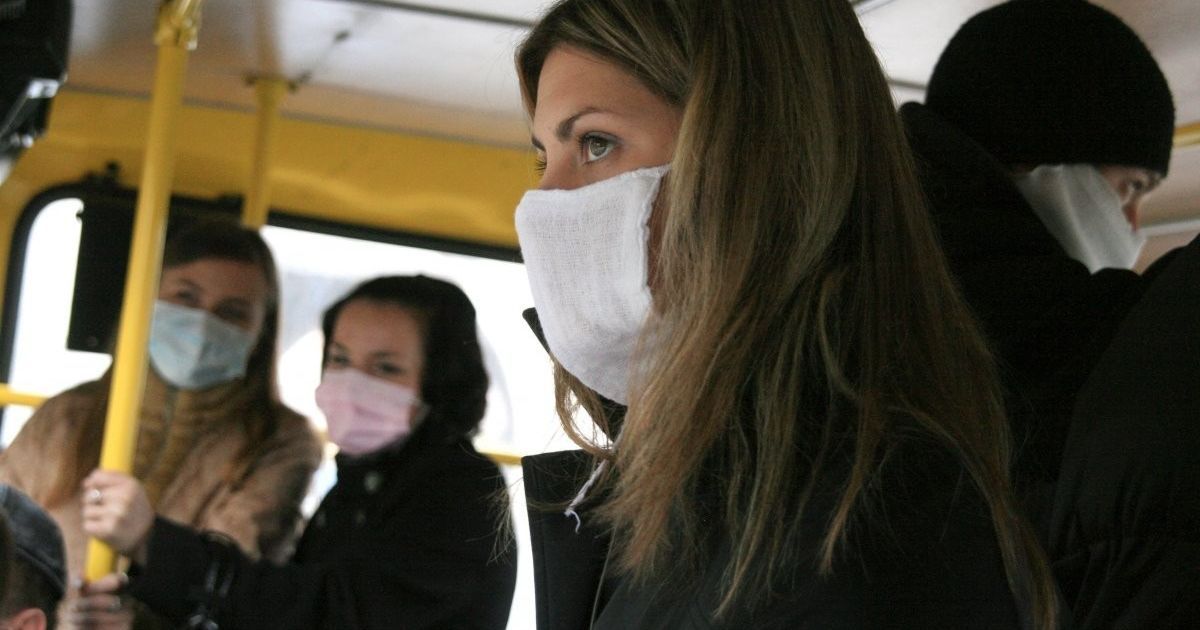 У Києві людей без масок не пускатимуть у транспорт