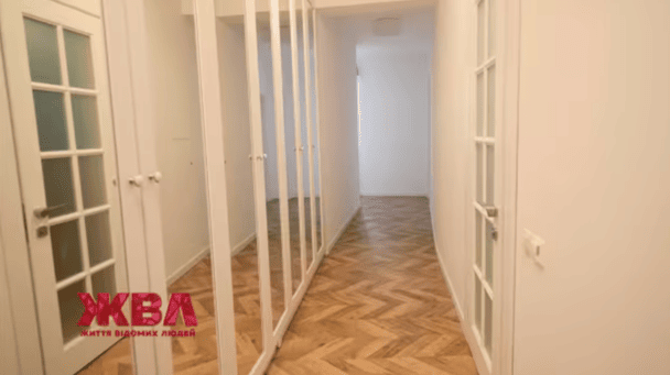 Квартира Євгена Кошового / © скриншот з відео