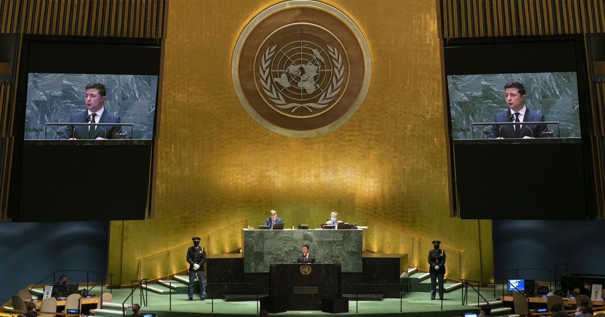 Виступ Зеленського в ООН і авіакатастрофа Ан-26 у РФ. П'ять новин, які ви могли проспати