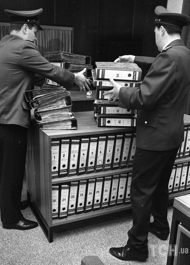 Файлы с доказательствами, собранные за последние шесть лет, 27 мая 1968 года / © Associated Press