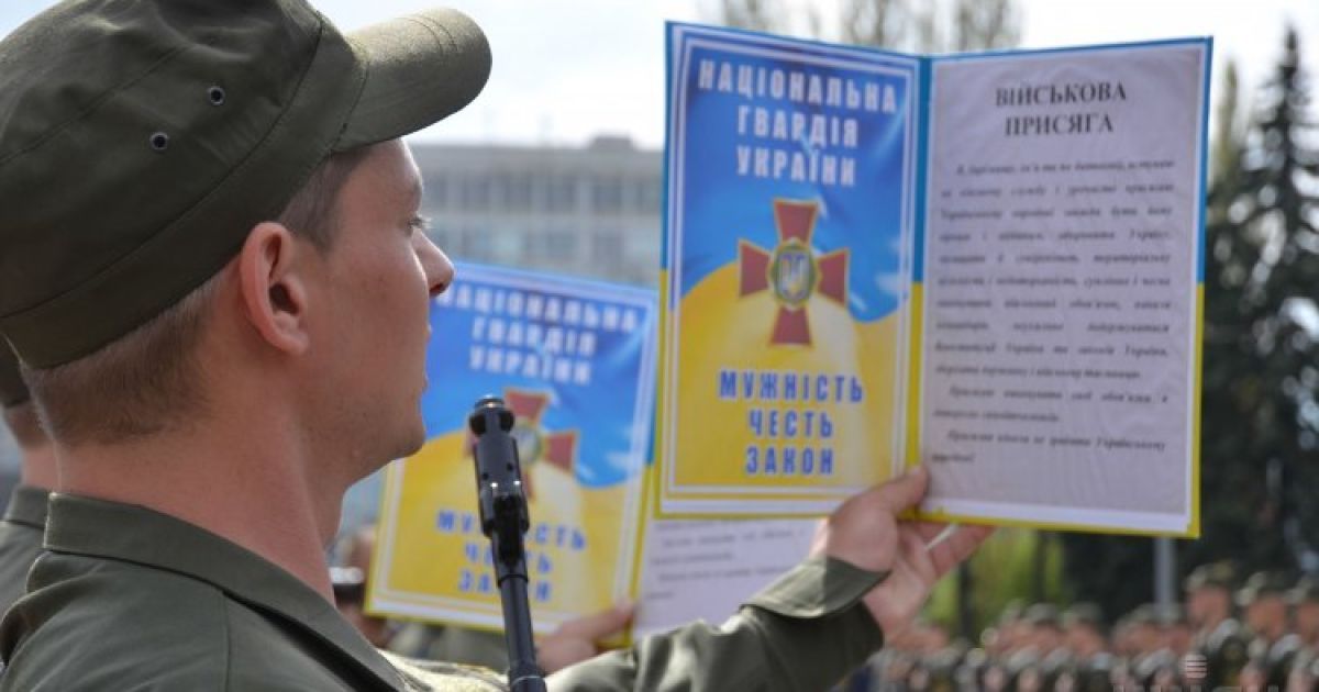 Военком также сообщил, что осенний призыв на срочную службу, согласно распоряжению Президента Украины, закончится 30 ноября