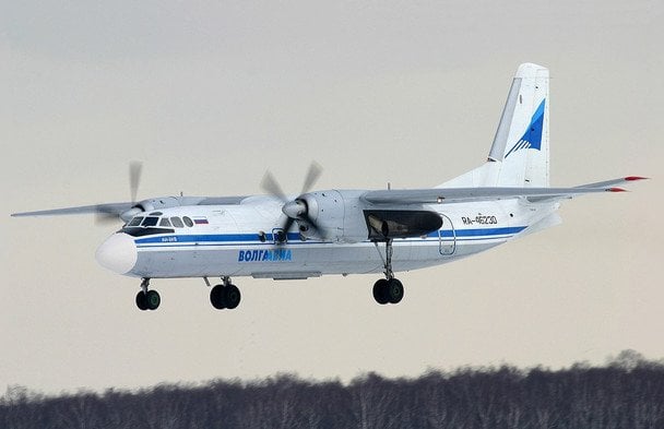 В России исчез пассажирский самолет Ан-24: на борту более 40 человек