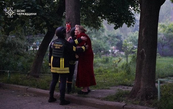 Атака РФ на Черкаси 24 травня / © ДСНС