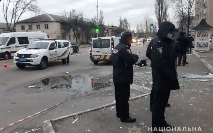 В Киеве неизвестные взорвали банкомат и украли деньги: полиция начала спецоперацию
