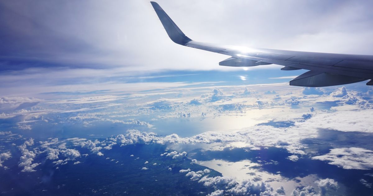 Эксперты сомневаются в снижении цен на авиабилеты после удешевления работы "Борисполя"