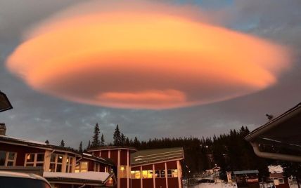 Шведские лыжники зафиксировали редкое природное явление похожее на НЛО