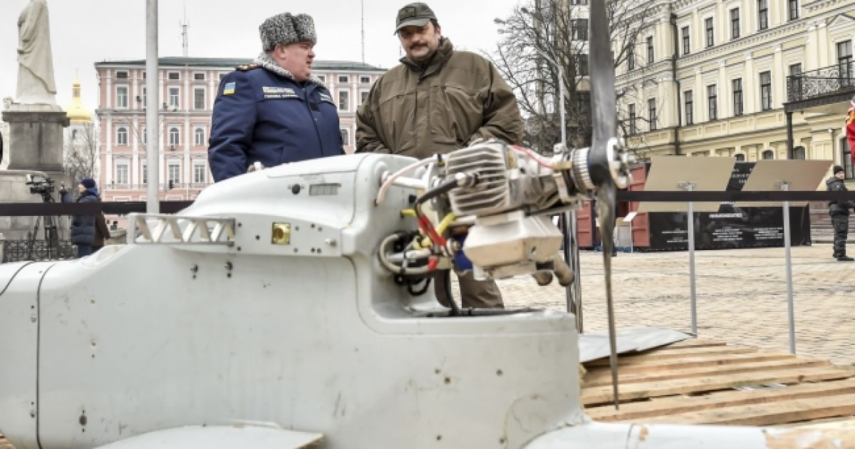 На Михайловской площади выставили "трофейную" российскую военную технику и оружие. / © President.gov.ua