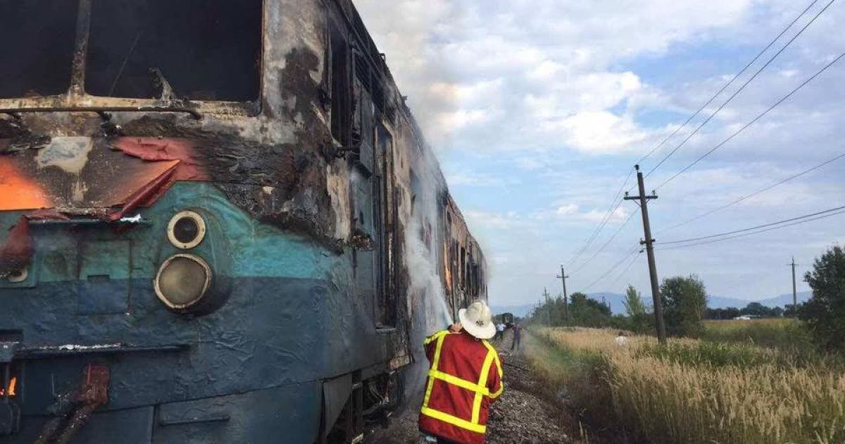 Пожежа електричка Закарпаття_3 / © Управління ДСНС України у Закарпатській області