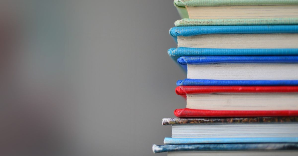 Держкомтелерадіо заборонив ввозити книжки найбільших російських видавництв